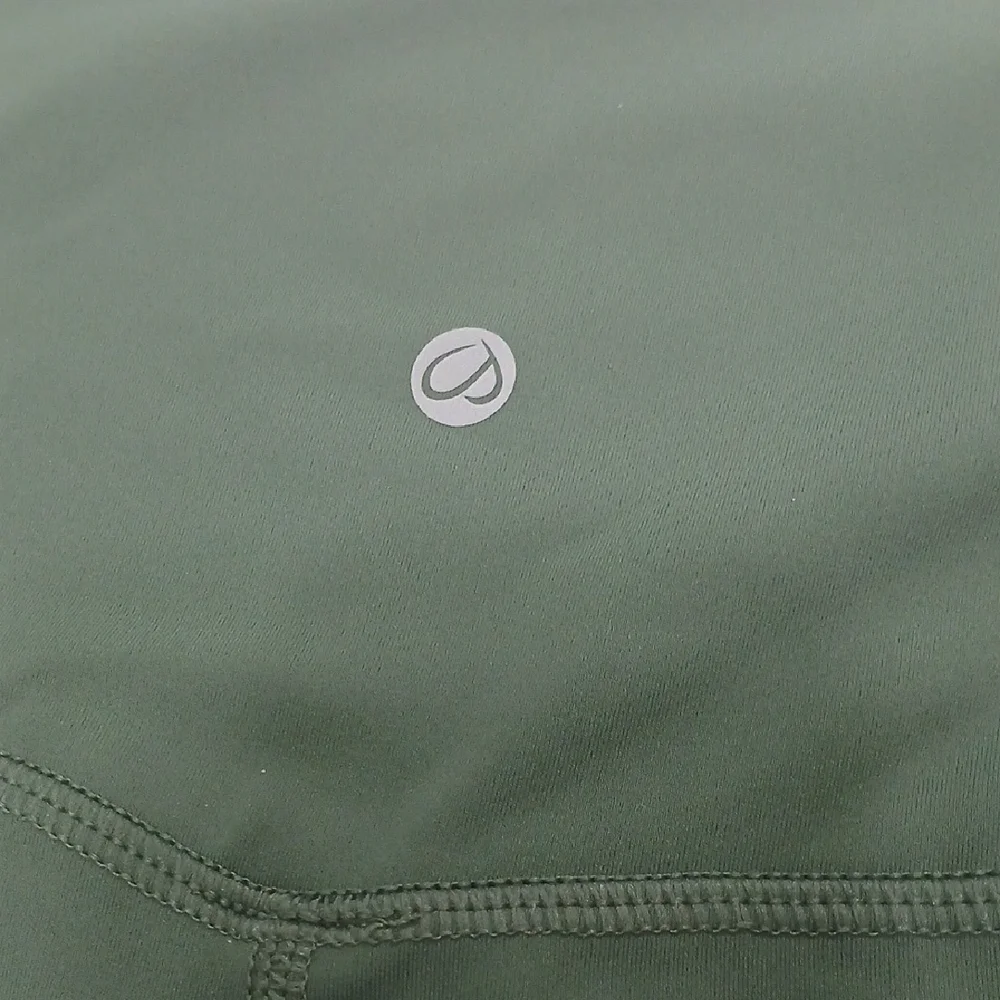 Green Activewear Set Gentle Used Sz Small - Picture 10 of 12